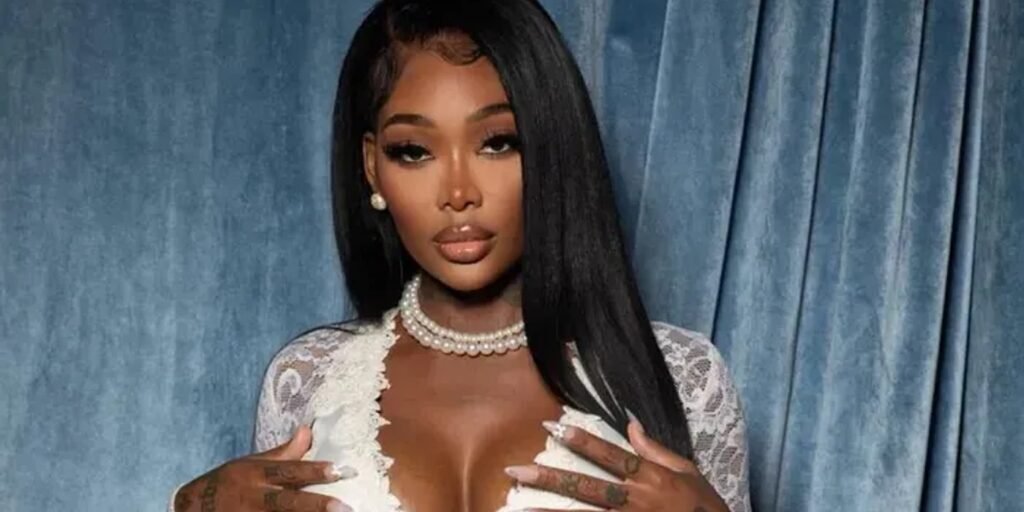 Summer Walker, the Atlanta R&B singer-songwriter, in a portrait photo